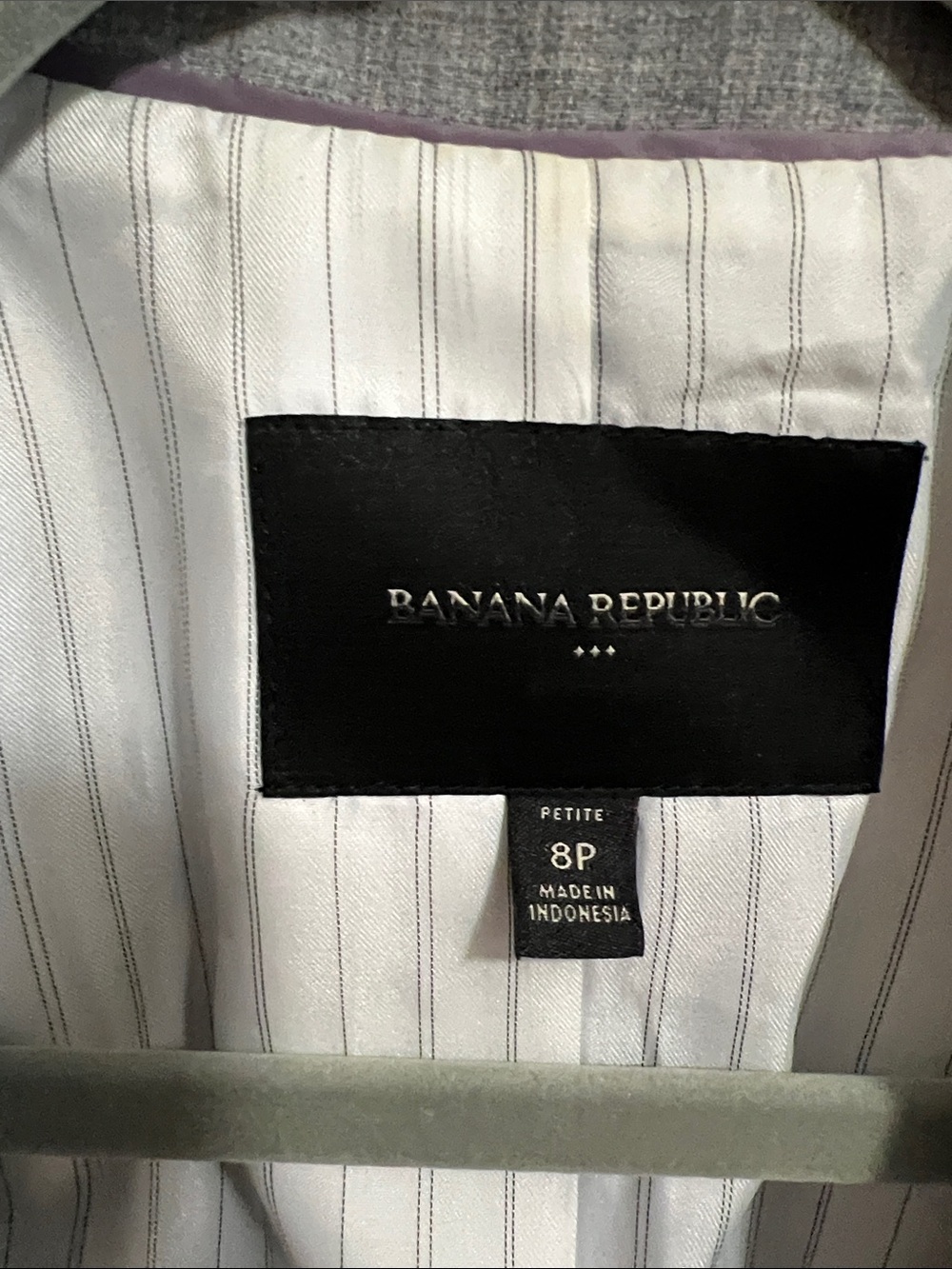 Banana Republic Light Gray Blazer - Picture 2 of 3